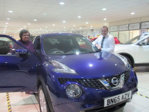 Mrs Holbrook after being recommended by a friend travelled from Stafford To purchase her new Nissan Juke From Our Sales Manager Steve Sadler