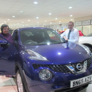 Mrs Holbrook after being recommended by a friend travelled from Stafford To purchase her new Nissan Juke From Our Sales Manager Steve Sadler